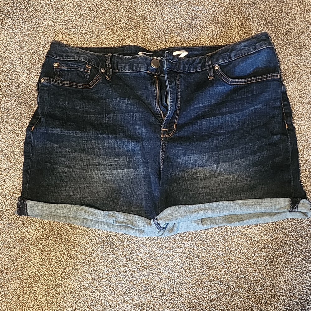 Seven 7 Women’s weekend short size 16 denim jean Shorts,  5" Inseam